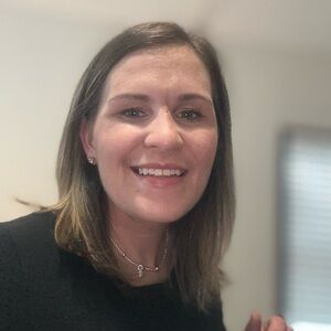 Meet your Posher, Laura